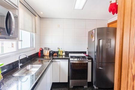 Apartamento à venda com 174m², 4 quartos e 3 vagas Apartamento à venda com 174m², 4 quartos e 3 vagasCozinha