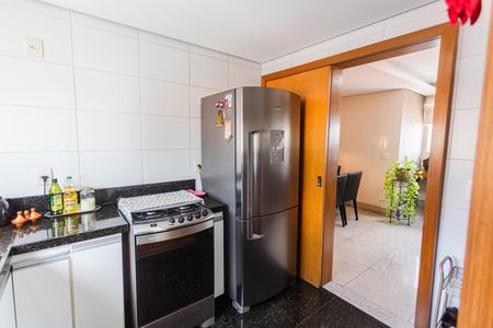 Apartamento à venda com 174m², 4 quartos e 3 vagas Apartamento à venda com 174m², 4 quartos e 3 vagasCozinha