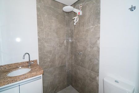 Banheiro de apartamento à venda com 1 quarto, 33m² em Jardim Oriental, São Paulo