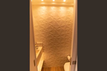 Apartamento à venda com 240m², 3 quartos e 3 vagas Apartamento à venda com 240m², 3 quartos e 3 vagasLavabo