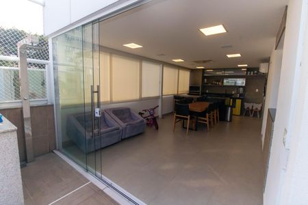 Apartamento à venda com 240m², 3 quartos e 3 vagas Apartamento à venda com 240m², 3 quartos e 3 vagasCobertura