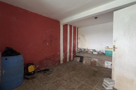 Casa à venda com 171m², 2 quartos e 2 vagas Casa à venda com 171m², 2 quartos e 2 vagasEdícula