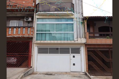 Casa para alugar com 90m², 2 quartos e sem vagaFachada e portão
