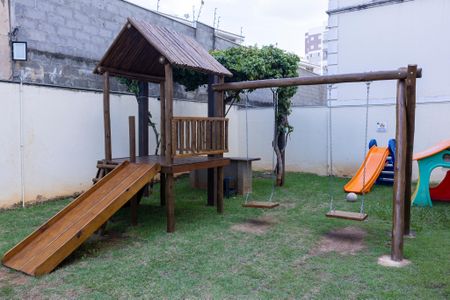 Apartamento para alugar com 52m², 2 quartos e 1 vaga Apartamento para alugar com 52m², 2 quartos e 1 vagaÁrea comum - Playground