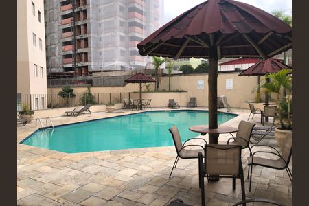 Apartamento para alugar com 60m², 2 quartos e 1 vaga Apartamento para alugar com 60m², 2 quartos e 1 vagaÁrea comum - Piscina
