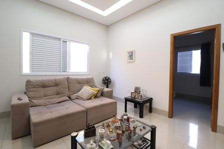 Casa para alugar com 250m², 4 quartos e 2 vagasSala