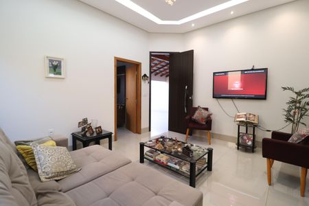 Sala de casa para alugar com 4 quartos, 250m² em Santa Mônica, Uberlândia
