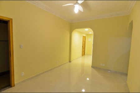Apartamento para alugar com 84m², 2 quartos e sem vagaSala
