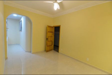 Apartamento para alugar com 84m², 2 quartos e sem vagaSala