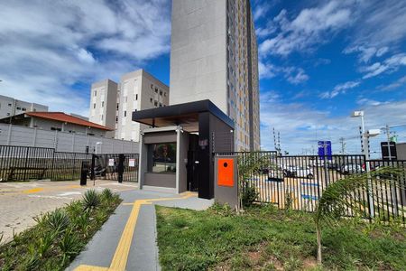 Apartamento à venda com 37m², 2 quartos e 1 vaga Apartamento à venda com 37m², 2 quartos e 1 vagaFachada e Portaria