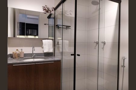 Banheiro de apartamento para alugar com 1 quarto, 29m² em Vila Cordeiro, São Paulo