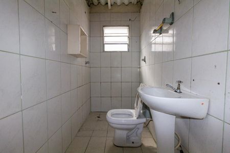 Banheiro de casa para alugar com 1 quarto, 280m² em Burgo Paulista, São Paulo