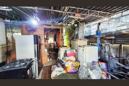 Casa à venda com 200m², 2 quartos e 2 vagas Casa à venda com 200m², 2 quartos e 2 vagasGaragem