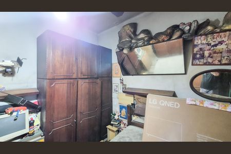 Casa à venda com 200m², 2 quartos e 2 vagas Casa à venda com 200m², 2 quartos e 2 vagasQuarto 1