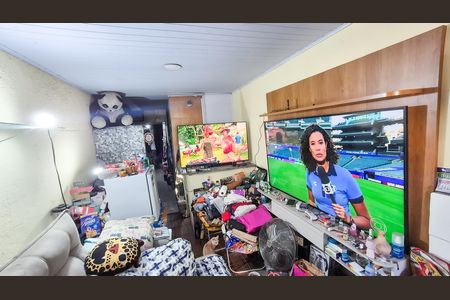 Casa à venda com 200m², 2 quartos e 2 vagas Casa à venda com 200m², 2 quartos e 2 vagasacesso a cozinha e área de serviço