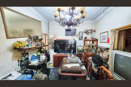 Casa à venda com 200m², 2 quartos e 2 vagas Casa à venda com 200m², 2 quartos e 2 vagasSala