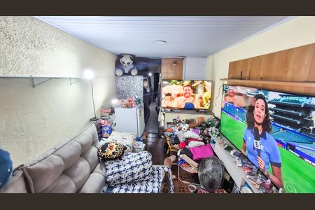 Casa à venda com 200m², 2 quartos e 2 vagas Casa à venda com 200m², 2 quartos e 2 vagasacesso a cozinha e área de serviço