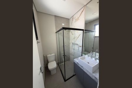 Casa à venda com 130m², 3 quartos e sem vaga Casa à venda com 130m², 3 quartos e sem vagaBanheiro