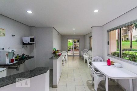 Apartamento para alugar com 60m², 2 quartos e 1 vaga Apartamento para alugar com 60m², 2 quartos e 1 vagaÁrea comum - Salão de festas