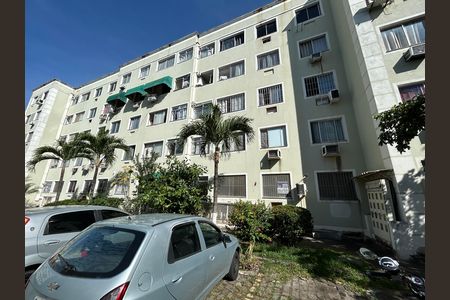 Apartamento para alugar com 45m², 2 quartos e 1 vagaFachada + placa
