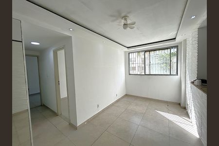 Sala de apartamento para alugar com 2 quartos, 45m² em Honório Gurgel, Rio de Janeiro
