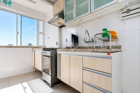 Apartamento para alugar com 85m², 3 quartos e sem vaga