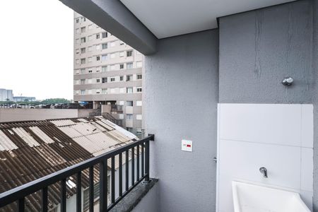 Apartamento para alugar com 38m², 2 quartos e sem vagaVaranda