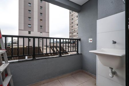 Apartamento para alugar com 38m², 2 quartos e sem vagaVaranda
