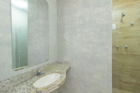 Casa de condomínio para alugar com 69m², 2 quartos e 1 vaga Casa de condomínio para alugar com 69m², 2 quartos e 1 vagaBanheiro