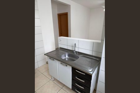Cozinha de apartamento para alugar com 1 quarto, 58m² em Jardim Gurilândia, Taubaté