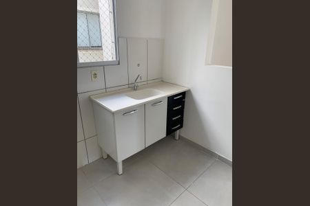 Cozinha de apartamento para alugar com 1 quarto, 58m² em Jardim Gurilândia, Taubaté