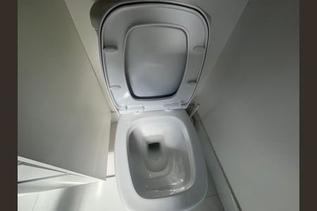 Apartamento para alugar com 60m², 2 quartos e 2 vagas Apartamento para alugar com 60m², 2 quartos e 2 vagasBanheiro da Suíte 1