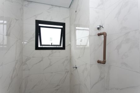 Apartamento para alugar com 85m², 2 quartos e 1 vaga Apartamento para alugar com 85m², 2 quartos e 1 vagaBanheiro