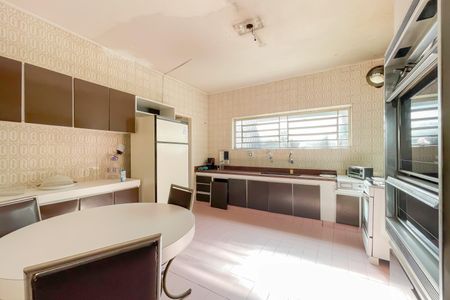 Casa à venda com 410m², 3 quartos e 5 vagas Casa à venda com 410m², 3 quartos e 5 vagasCopa e Cozinha