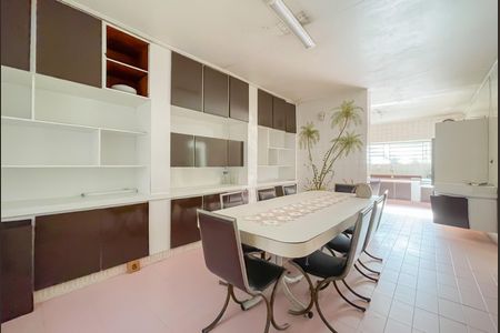 Casa à venda com 410m², 3 quartos e 5 vagas Casa à venda com 410m², 3 quartos e 5 vagasCopa e Cozinha