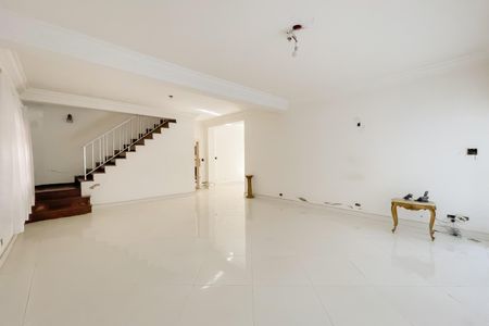 Casa à venda com 410m², 3 quartos e 5 vagas Casa à venda com 410m², 3 quartos e 5 vagasSala 1