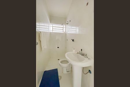 Casa à venda com 410m², 3 quartos e 5 vagas Casa à venda com 410m², 3 quartos e 5 vagasBanheiro da Suíte