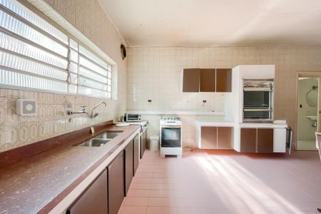 Casa à venda com 410m², 3 quartos e 5 vagas Casa à venda com 410m², 3 quartos e 5 vagasCopa e Cozinha