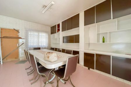 Casa à venda com 410m², 3 quartos e 5 vagas Casa à venda com 410m², 3 quartos e 5 vagasCopa e Cozinha