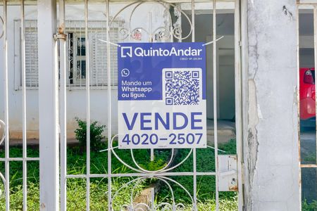 Casa à venda com 410m², 3 quartos e 5 vagas Casa à venda com 410m², 3 quartos e 5 vagasPlaca