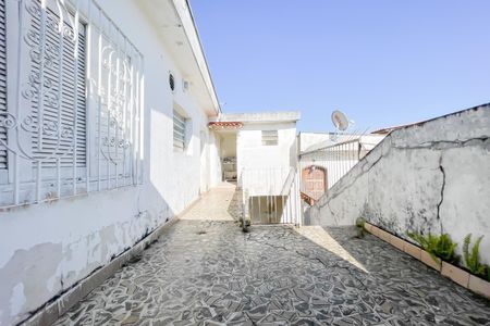Casa à venda com 410m², 3 quartos e 5 vagas Casa à venda com 410m², 3 quartos e 5 vagasTerraço