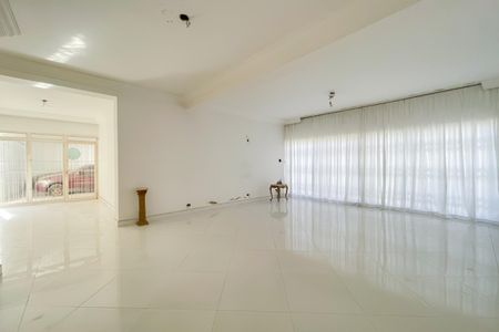 Casa à venda com 3 quartos, 410m² em Centro, Osasco