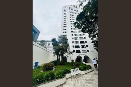 Apartamento para alugar com 120m², 4 quartos e 1 vagaFachada
