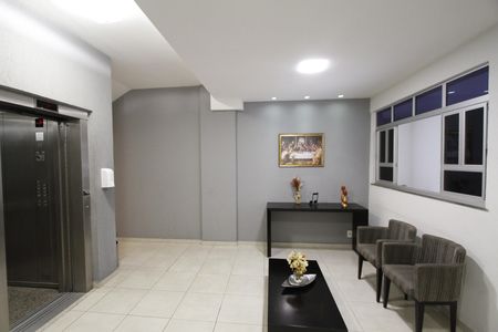 Apartamento à venda com 52m², 2 quartos e 2 vagasHall de entrada