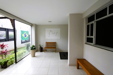 Apartamento à venda com 52m², 2 quartos e 2 vagasHall de entrada