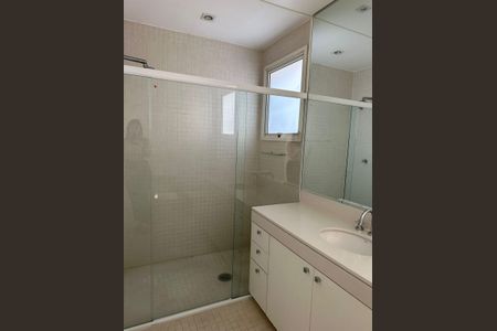 Apartamento à venda com 92m², 1 quarto e 2 vagas Apartamento à venda com 92m², 1 quarto e 2 vagasBanheiro