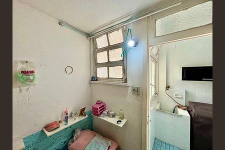Apartamento à venda com 74m², 2 quartos e sem vaga