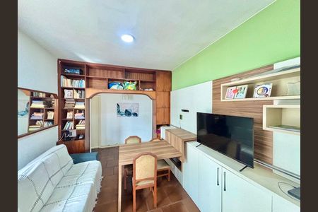 Apartamento à venda com 74m², 2 quartos e sem vaga