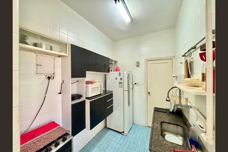 Apartamento à venda com 74m², 2 quartos e sem vaga