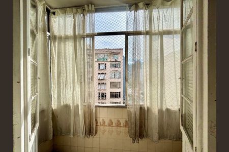 Apartamento à venda com 74m², 2 quartos e sem vaga
